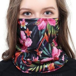 Made in 🇺🇸 🌸Reusable Floral Face Mask🌸